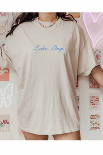 T-shirt oversize con grafica Lake Days
