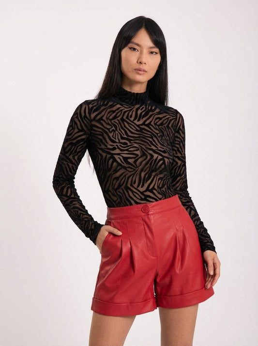 Shorts donna a vita alta effetto pelle con risvolto
