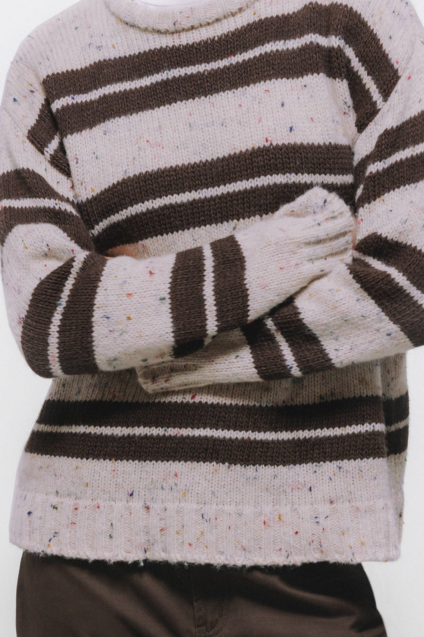 Maglione in maglia a righe con girocollo