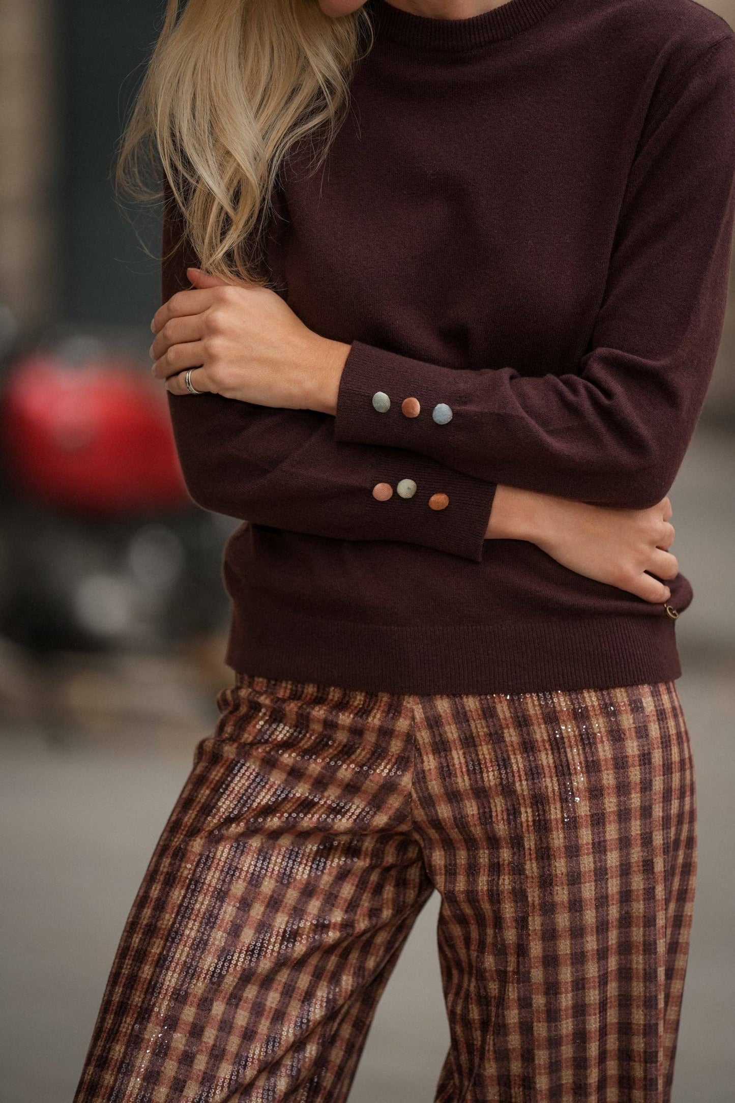 Pantaloni cropped a quadri con paillettes