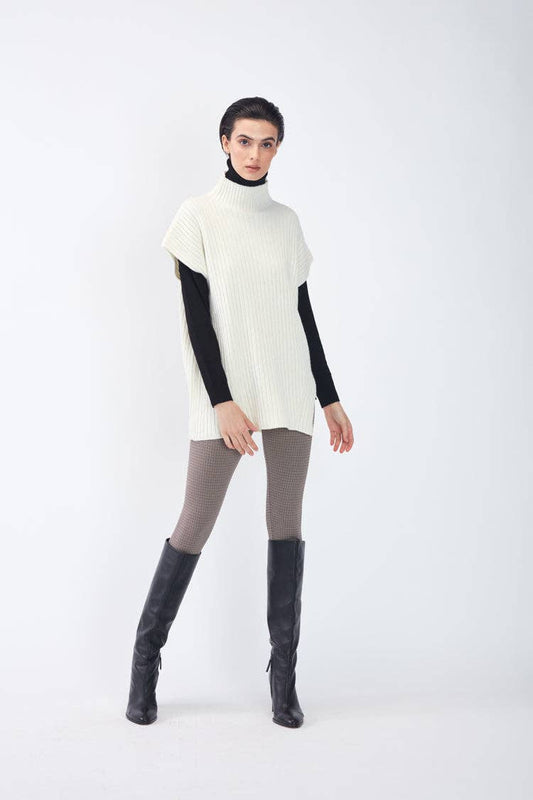 Gilet in maglia a coste con collo alto