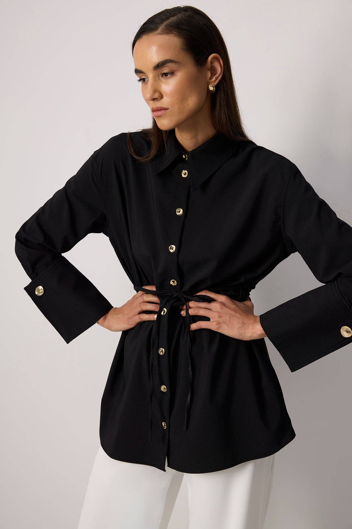 Camicia in viscosa con polsini ampi