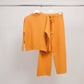Completo minimal comodo maglione e pantaloni