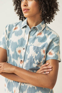 Camicia a maniche corte in cotone con stampa ikat