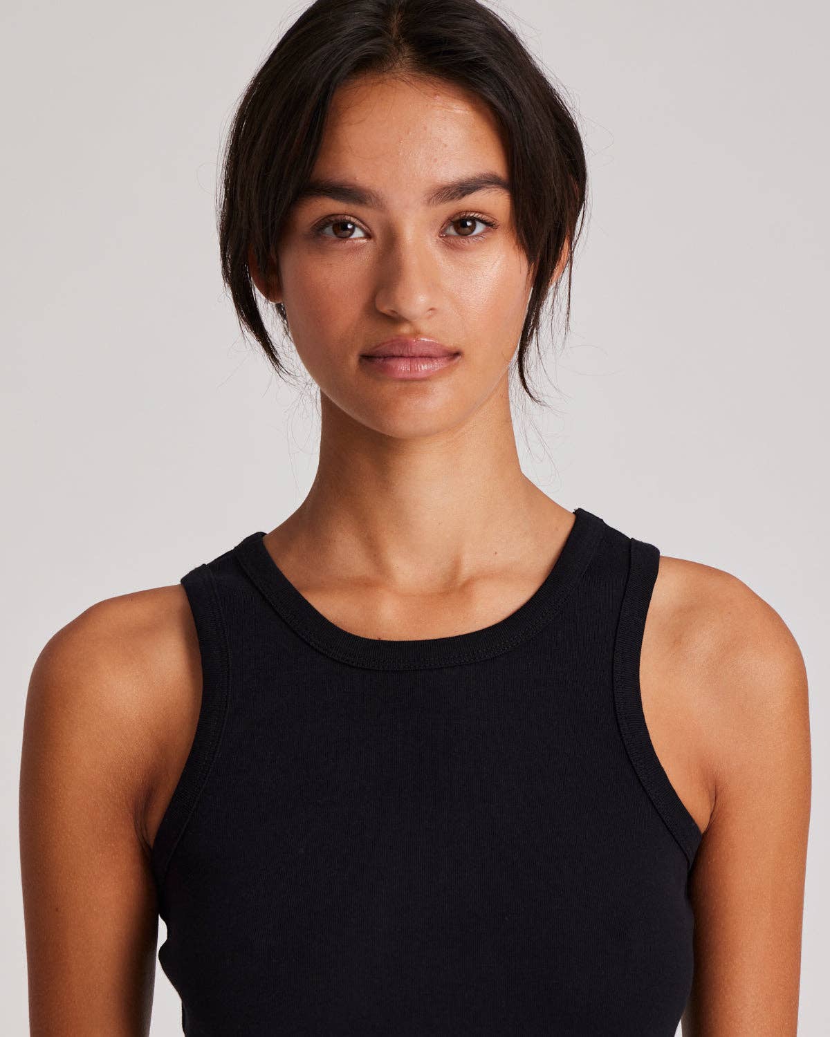 Top a costine Alberte in cotone biologico nero
