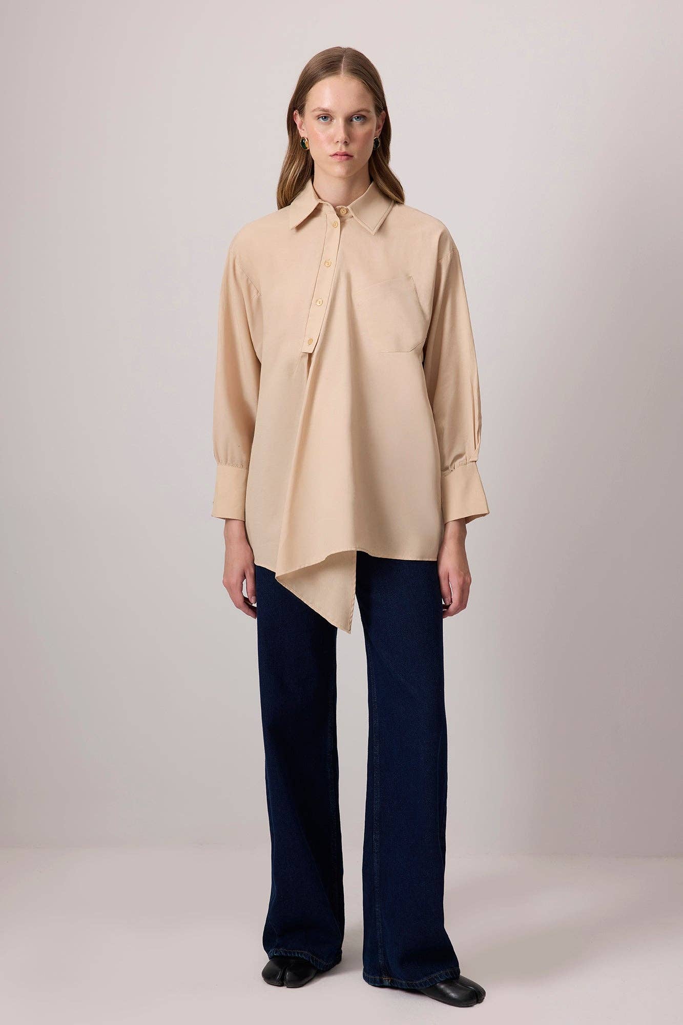 Tunica camicia asimmetrica beige