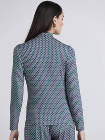 Top a maniche lunghe con collo alto