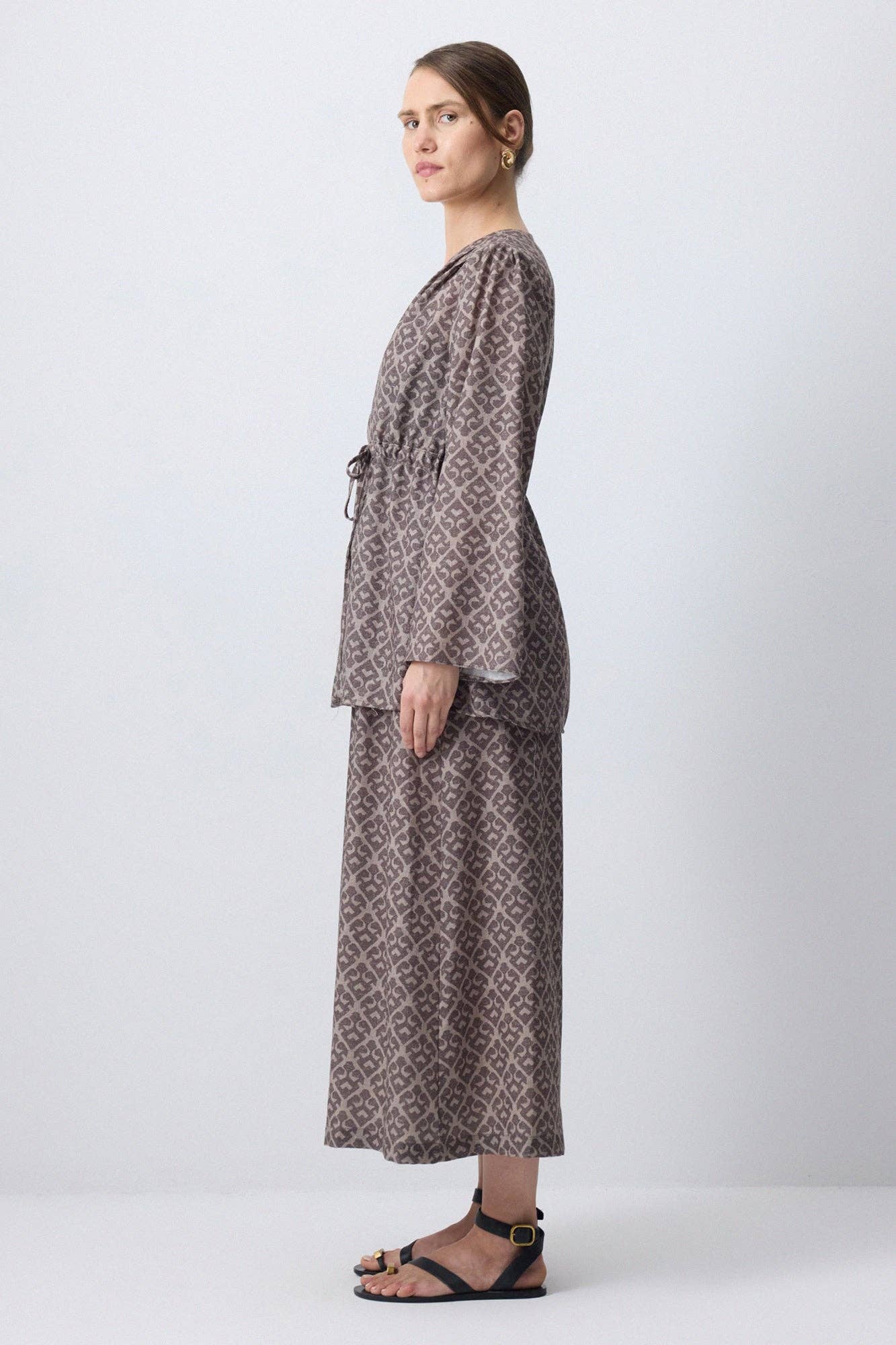 Set kimono e pantaloni culotte a fantasia