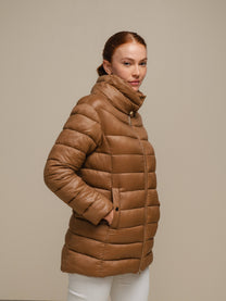 Piumino donna imbottito con collo alto