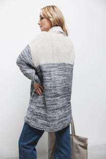 Cardigan bicolore in maglia con collo a scialle