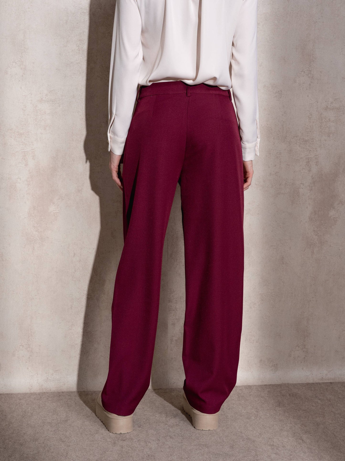 Pantaloni a pieghe a vita alta da donna