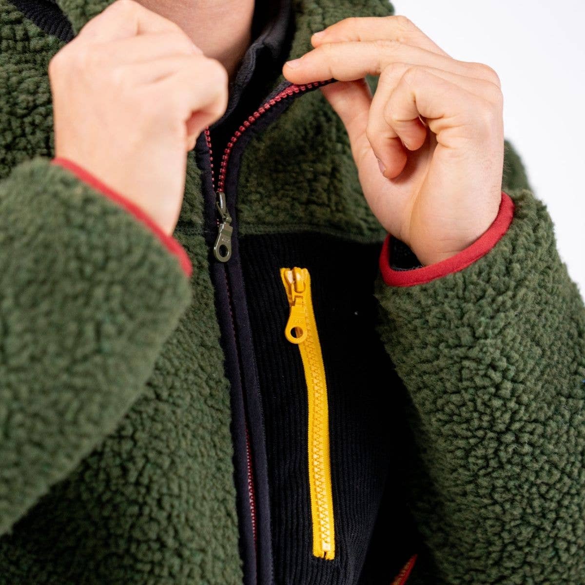 Giacca sherpa unisex con zip kaki