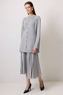 Cardigan lungo grigio con bottoni dorati