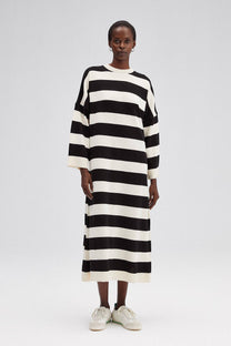 Abito midi oversize in maglia a righe larghe