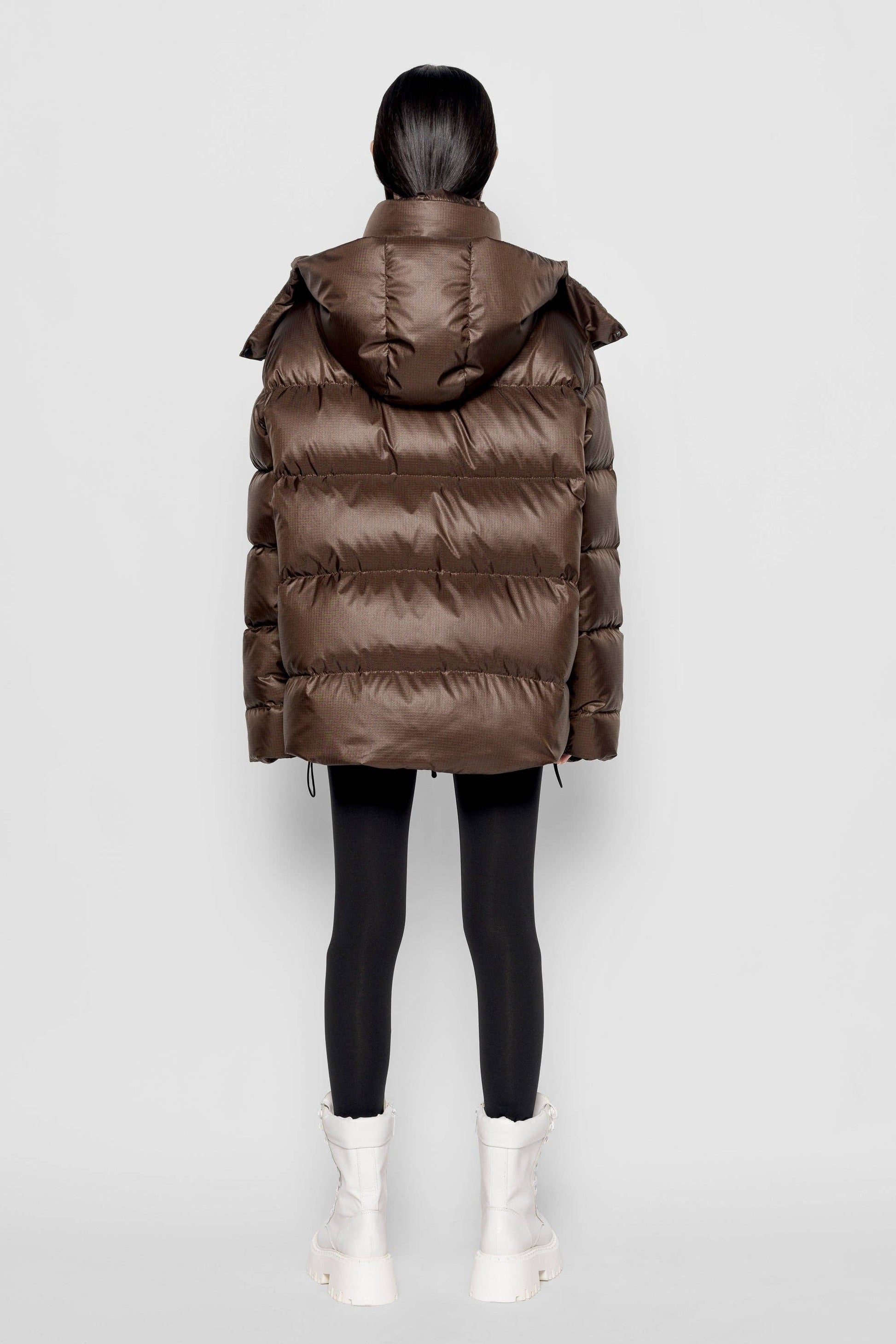 Piumino MAX con cappuccio removibile color cioccolato