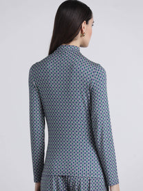 Top a maniche lunghe con collo alto