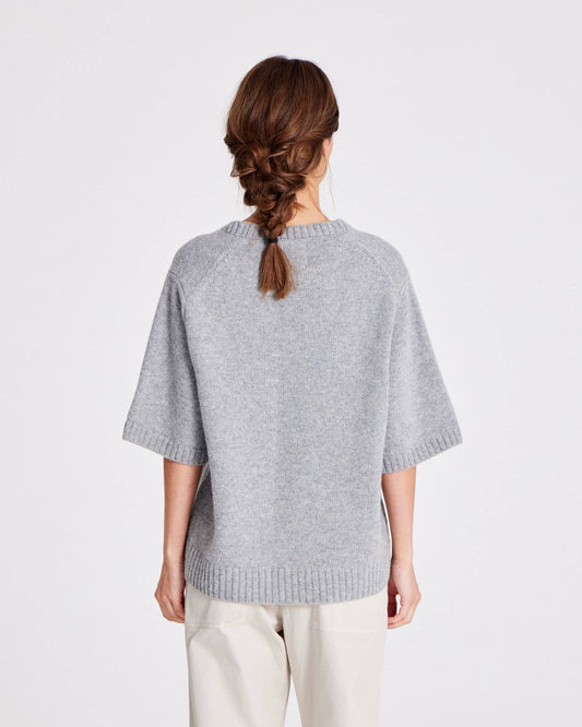Maglione in lana d’agnello biologica a maniche corte grigio mélange
