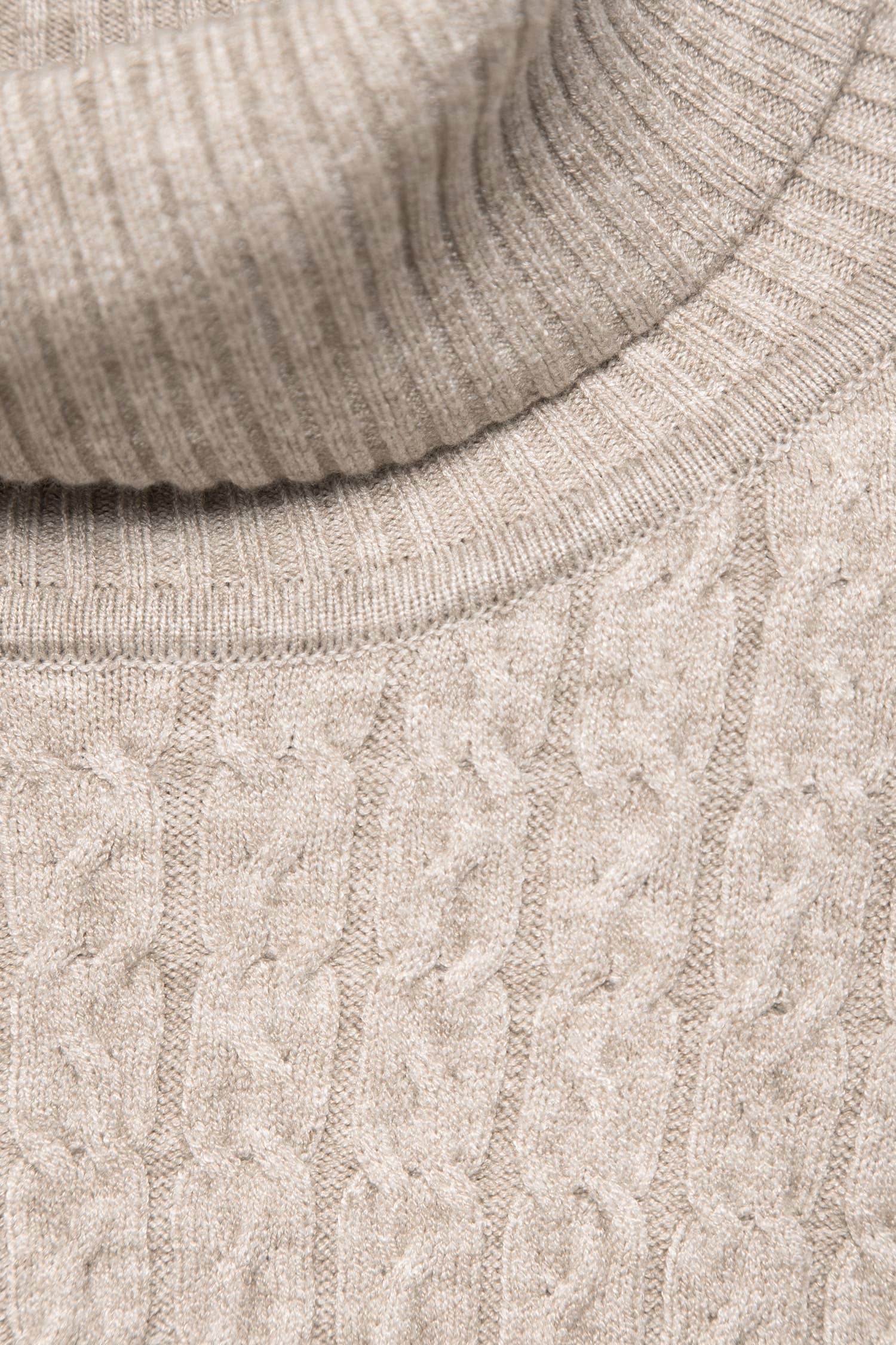 Maglione dolcevita in maglia strutturata