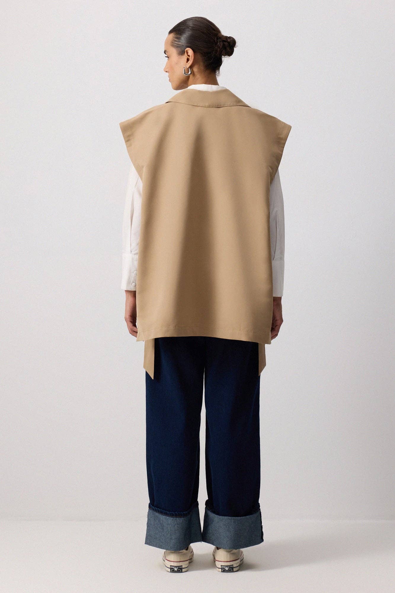 Gilet oversize con spacchi color visone