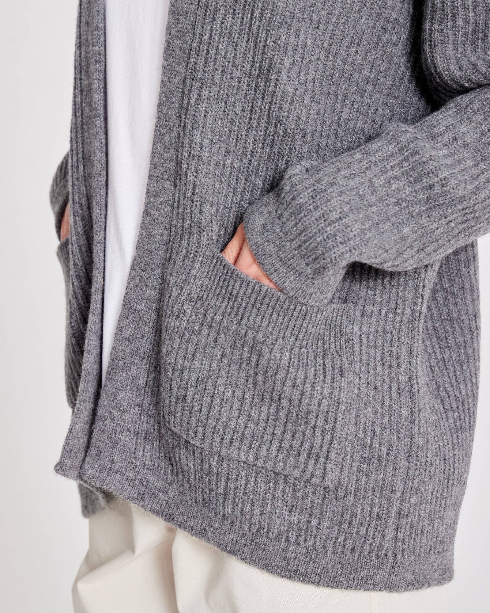 Cardigan Mette in lana d’agnello GOTS grigio melangé