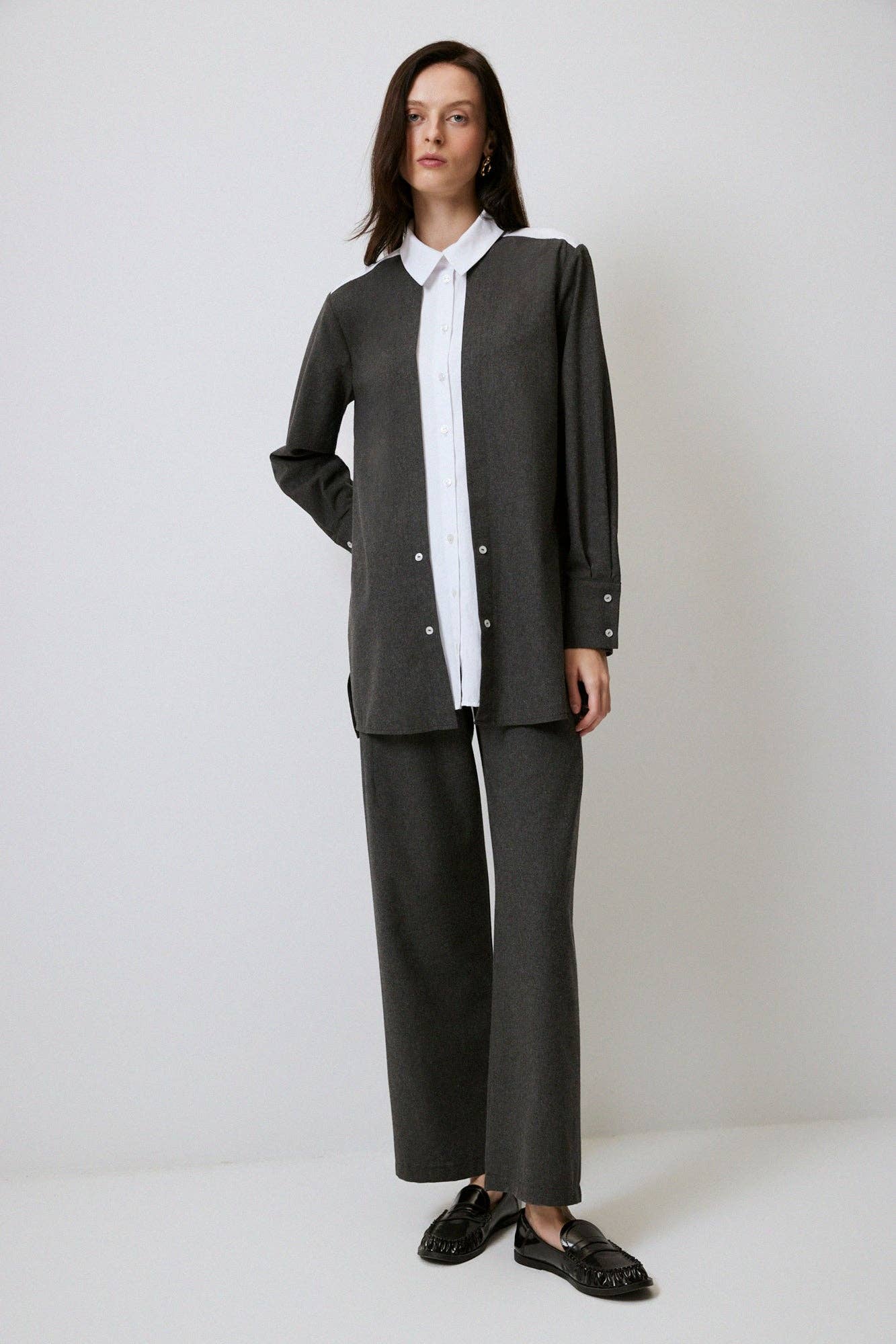 Camicia in tessuto melange bicolor con colletto a contrasto