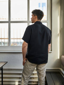 Camicia Lido in lino nera a manica corta