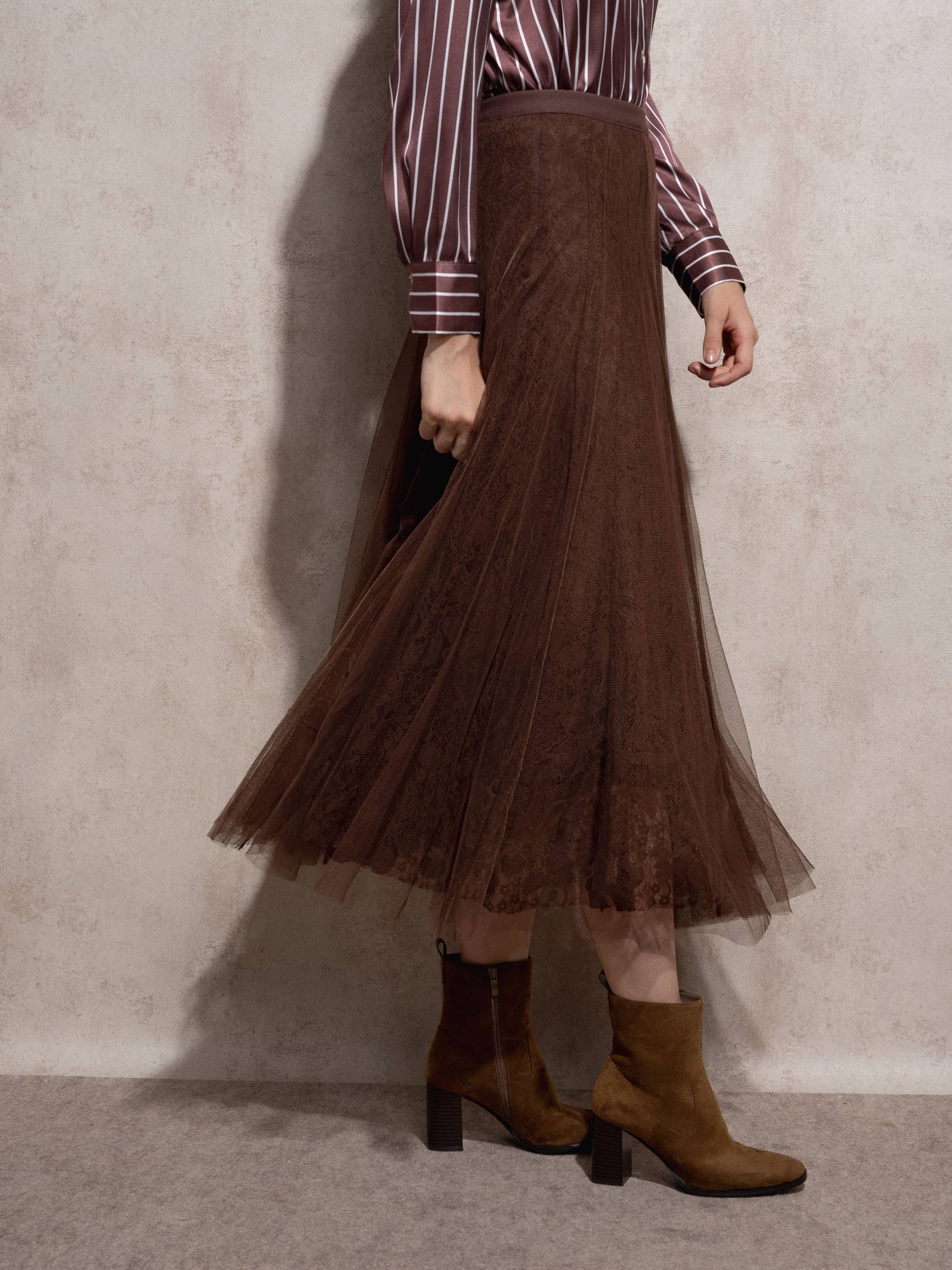 Gonna midi in tulle elegante