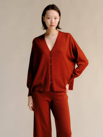 Cardigan oversize in lana merino extrafine con scollo a V