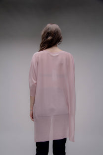 Pullover oversize con scollo a barca in maglia leggera