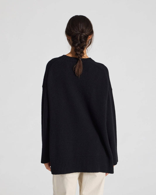 Maglione oversize Vigga in lana d’agnello nero