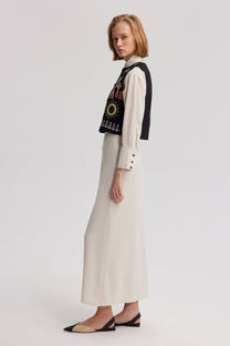 Gilet in lino ricamato