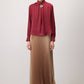 Camicetta bordeaux con spilla rosa