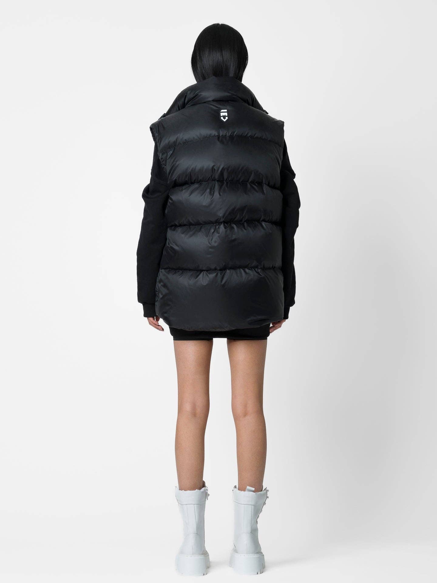 Gilet imbottito con logo e fodera fluo