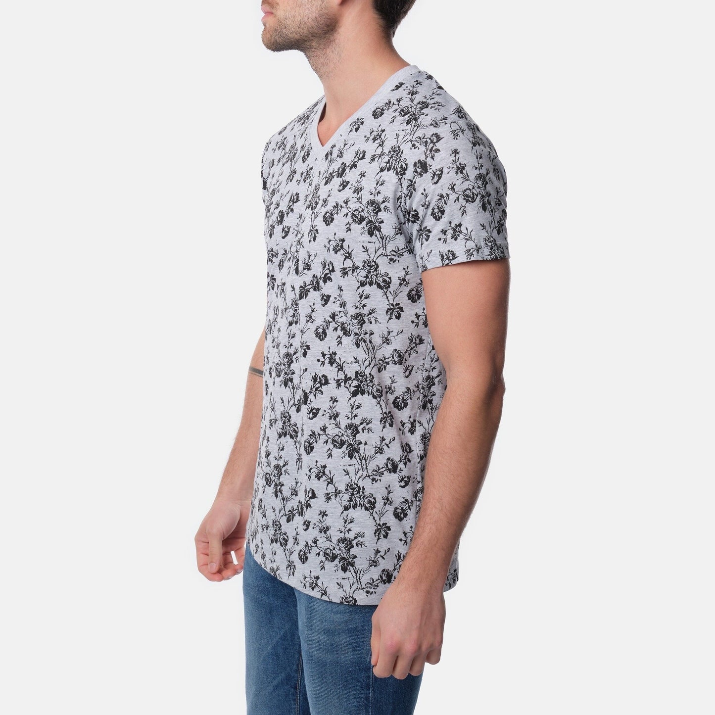 T-shirt uomo grigia con stampa floreale e scollo a V