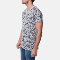 T-shirt uomo grigia con stampa floreale e scollo a V