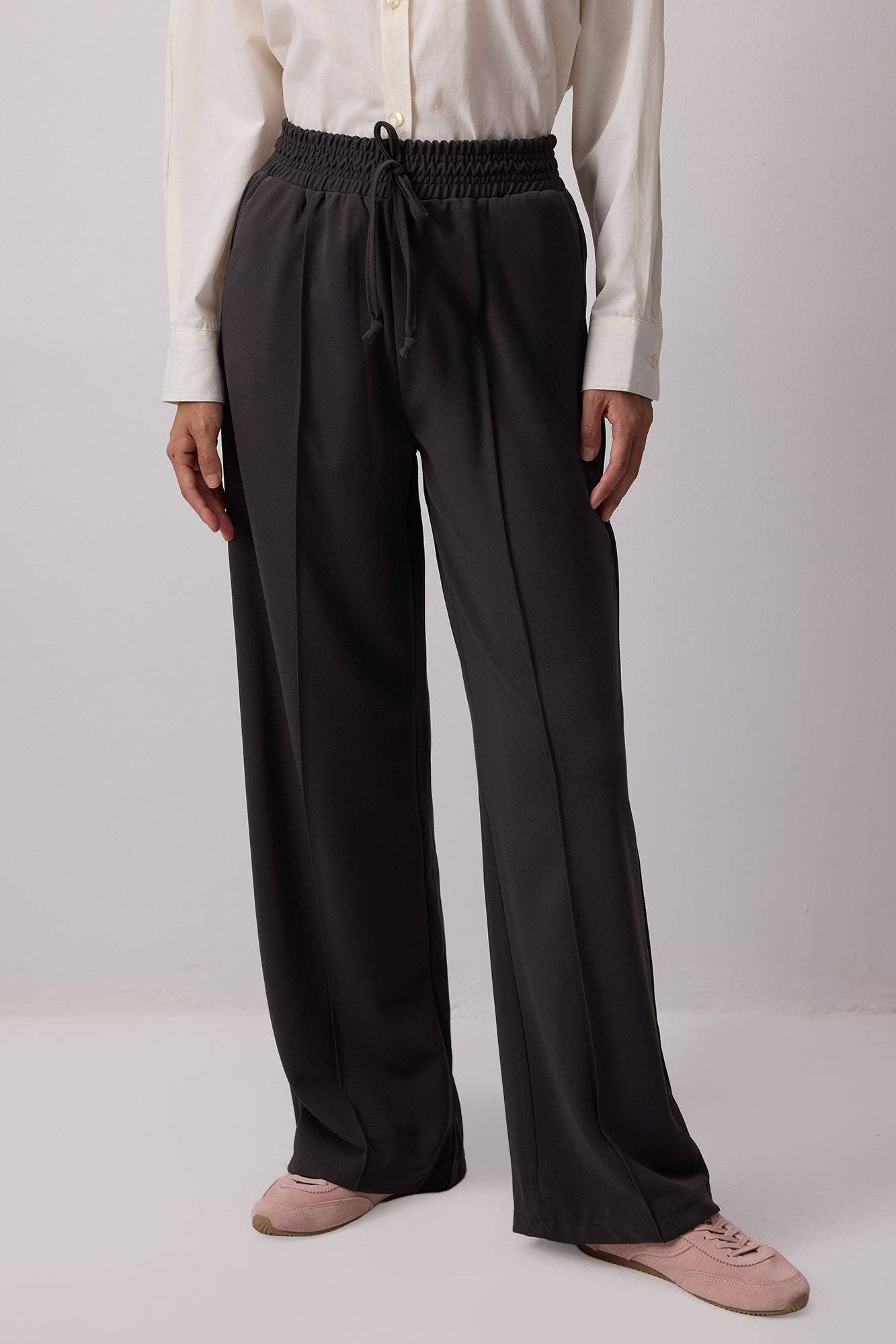 Pantaloni wide leg con vita elasticizzata