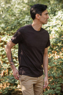 T-shirt Sostenibile con Taschino in Cotone Riciclato Color Tartufo