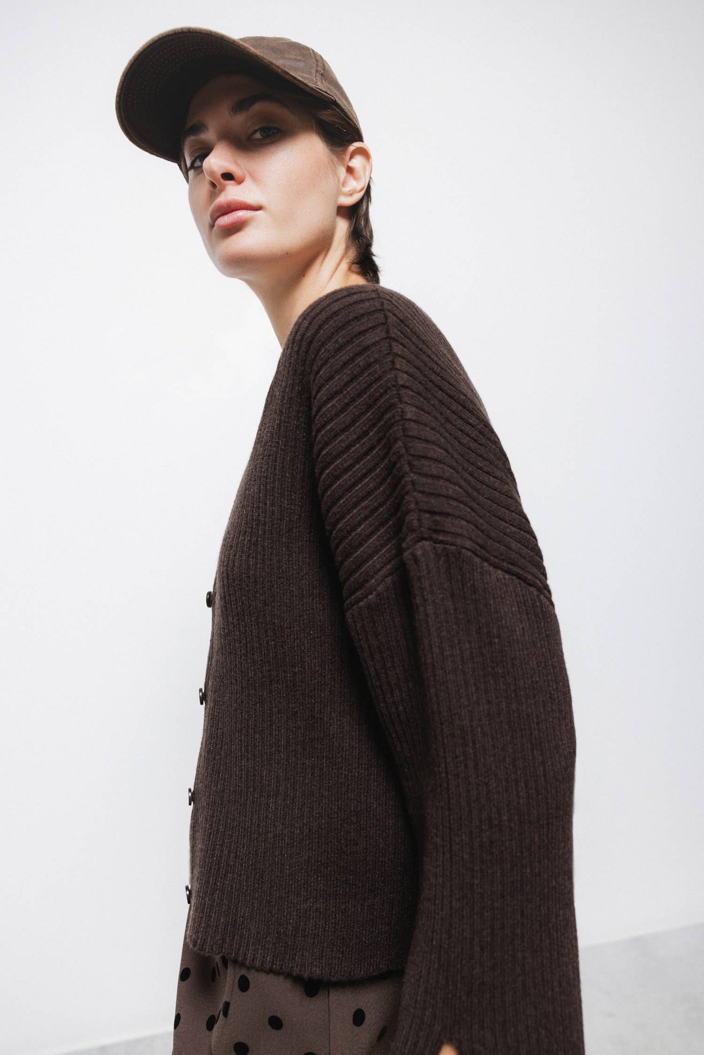 Cardigan a coste in maglia con bottoni