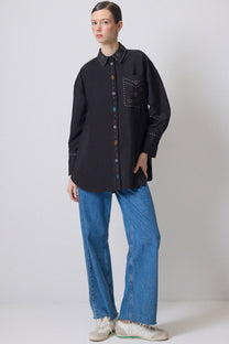 Camicia in 100% cotone con pietre di cristallo