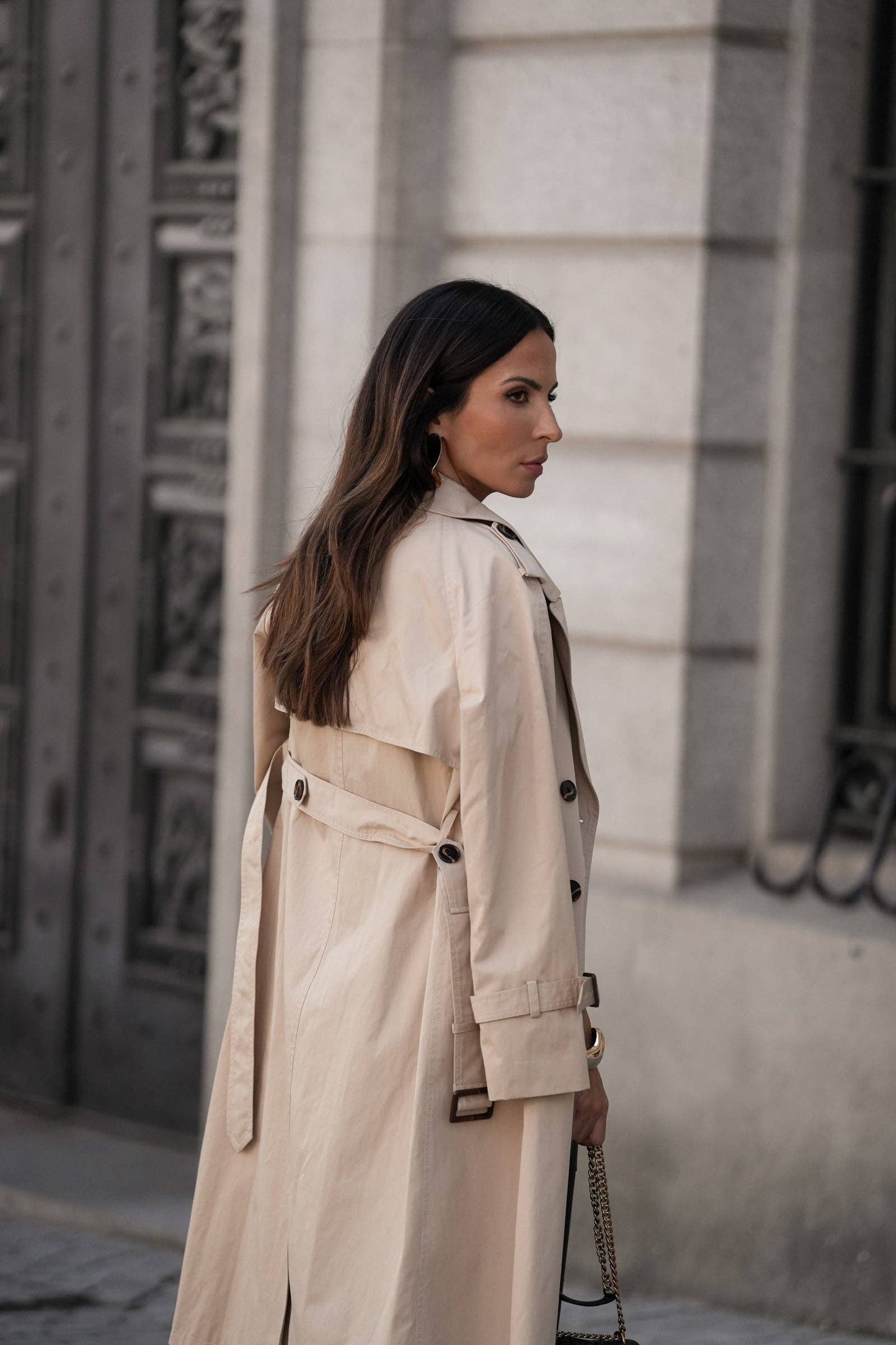 Trench lungo in gabardina doppiopetto da donna
