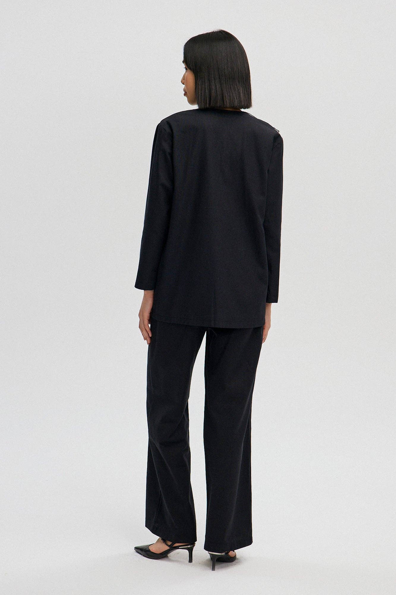 Giacca in lino con colletto in organza