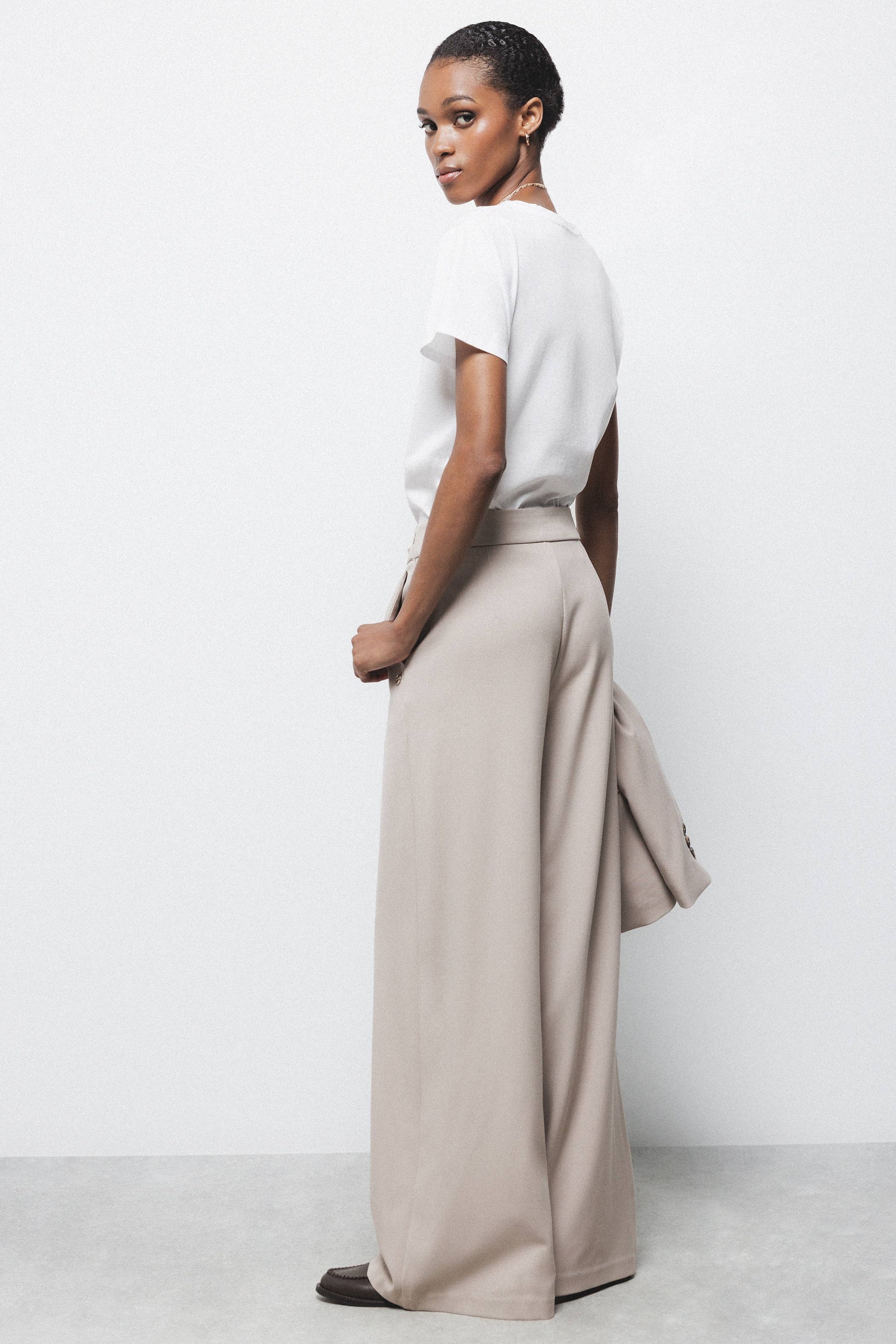 Pantaloni a Gamba Larga con Tasche Laterali