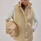 Gilet imbottito con cappuccio effetto lurex