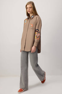 Camicia oversize con ricami