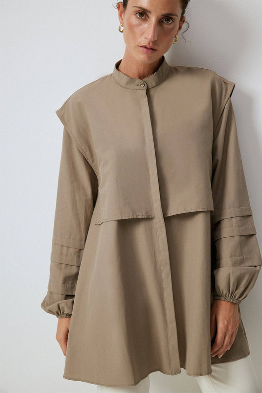 Camicia oversize con laccetto laterale