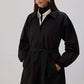 Trench corto con cintura