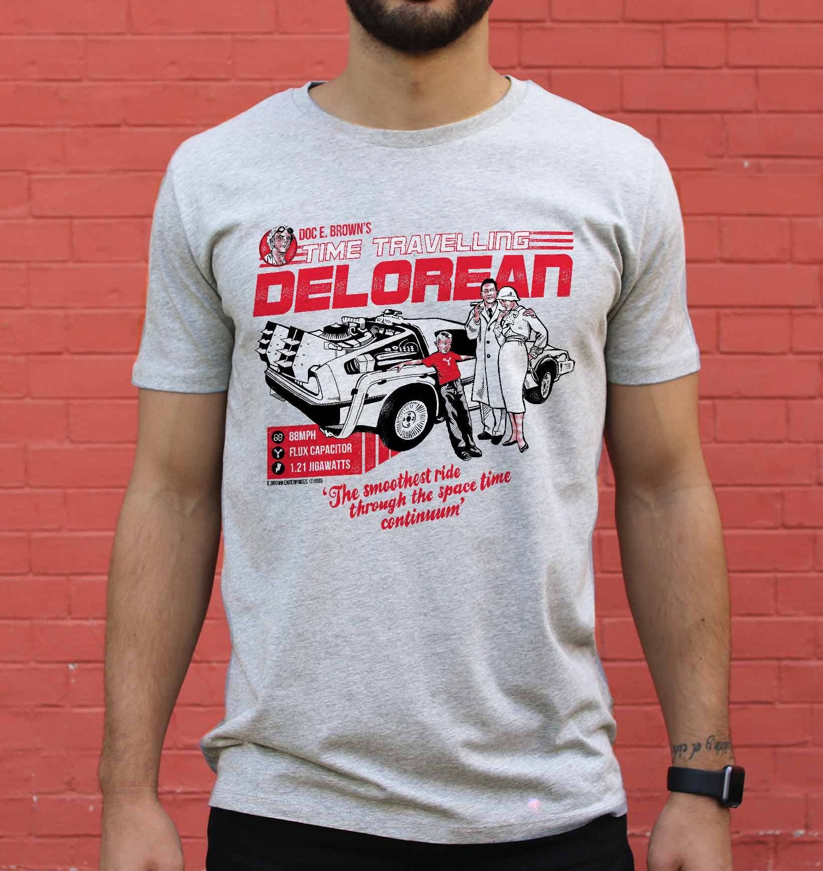 T-shirt Delorean con stampa ispirata al cinema