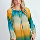 Blusa tie-dye con scollo arricciato e laccetto