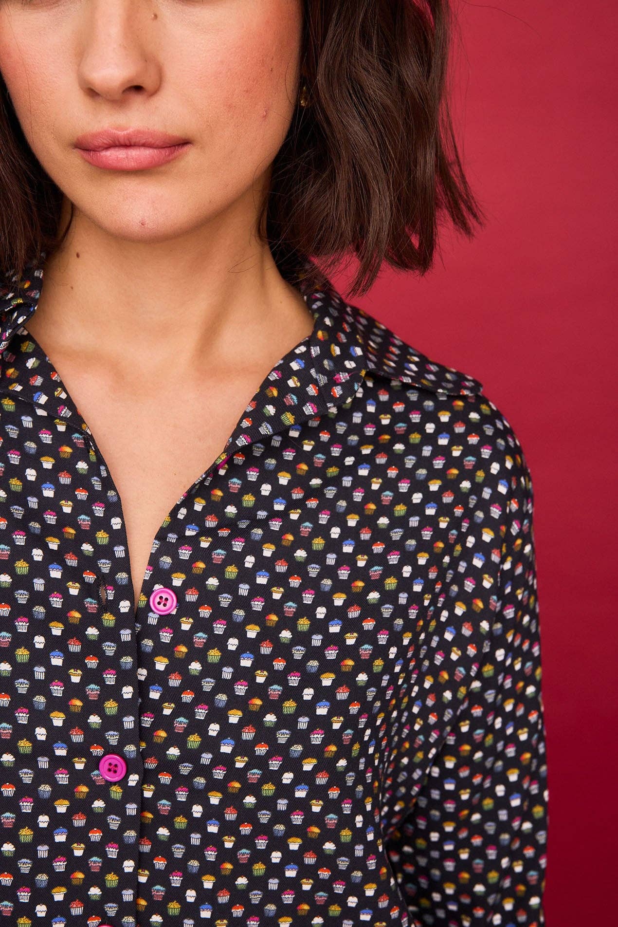 Camicia Donna Nera con Stampa Cupcake