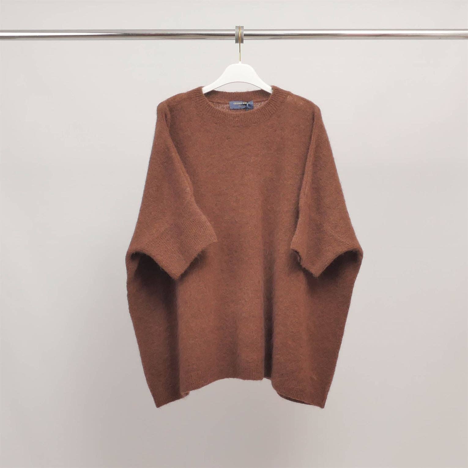 Maglione oversize in maglia soffice a maniche corte